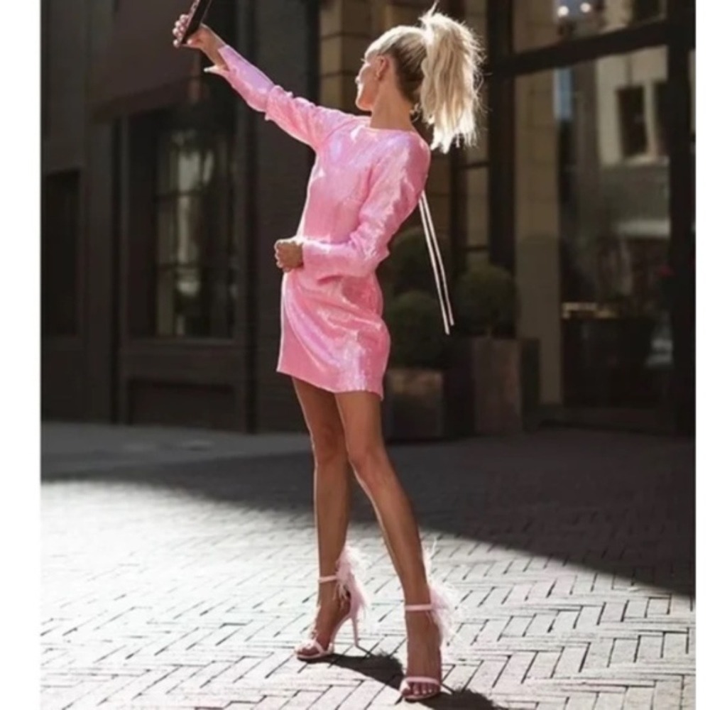 Gianni Bini Sequin Mini Dress Womens 14 Pink Long Sleeve Open Back Shift - Picture 4 of 12